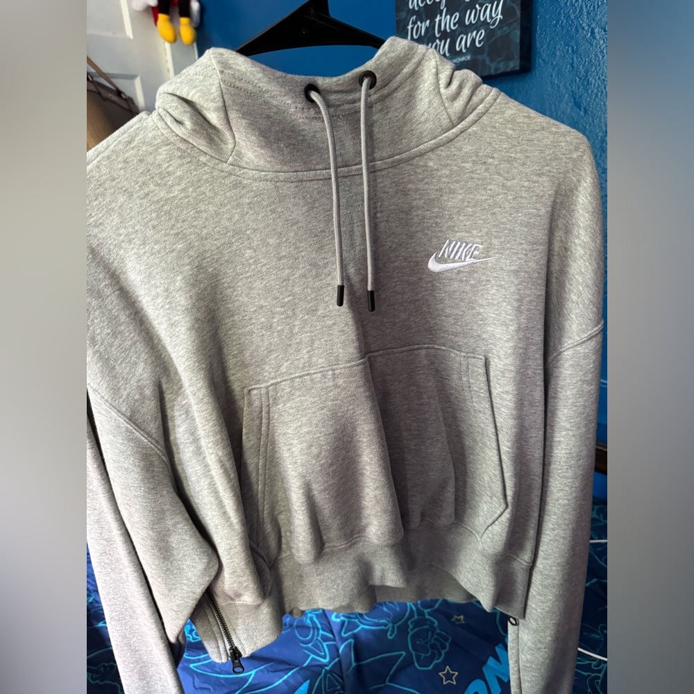 Nike cropped sweater